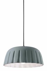 Madame Grès suspension plissé petit modèle gris souris. Ferroluce. Madame Grès suspension plissé petit modèle gris souris. Ferroluce.