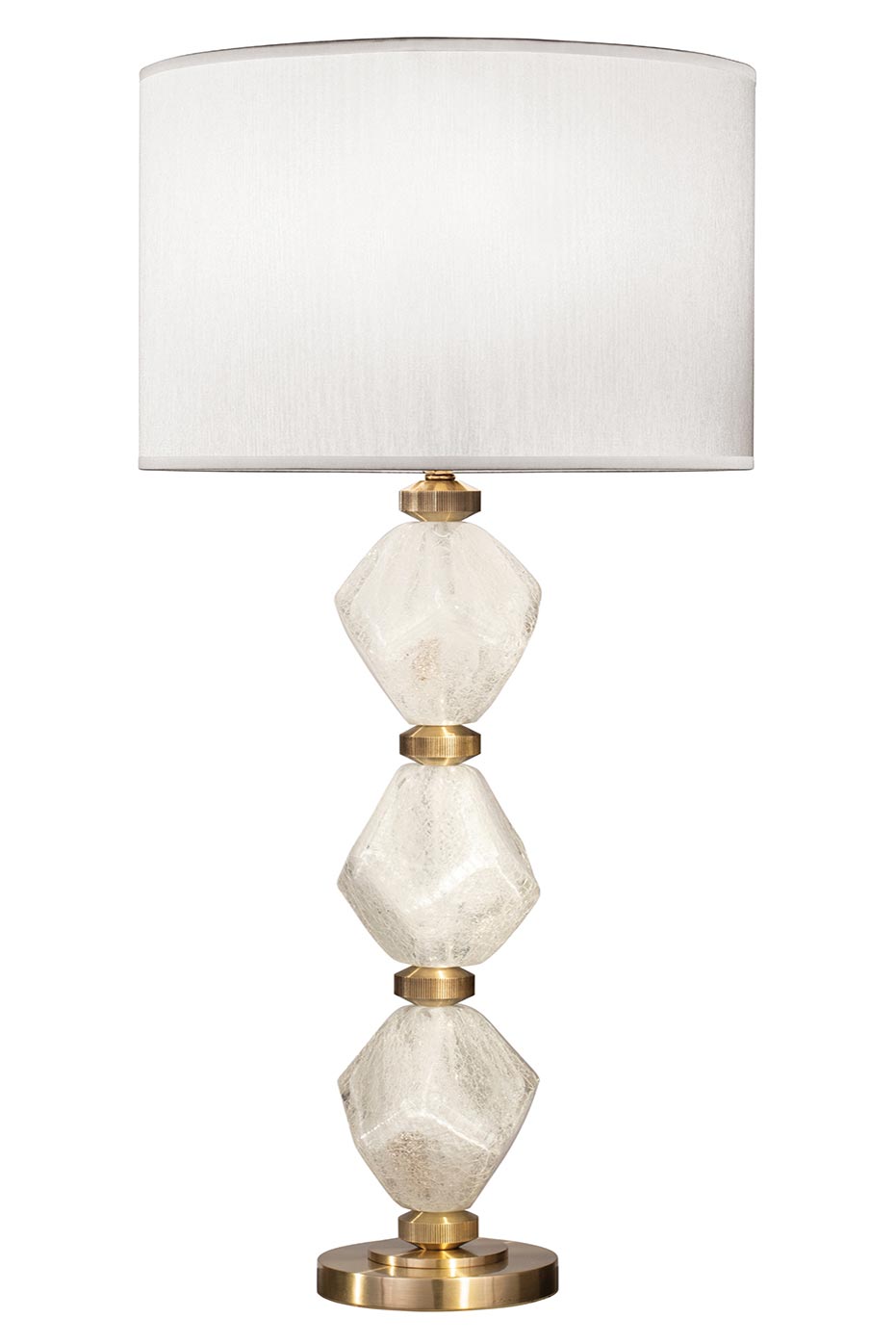Lampe de table blanche en blocs de quartz blanc et abat-jour blanc Argyle Diamond. Fine Art Lamps. 