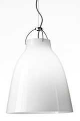 Caravaggio Opal pendant large model. Fritz Hansen. Caravaggio Opal pendant large model. Fritz Hansen.