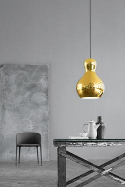 Calabash suspension gold grand modèle. Fritz Hansen. 