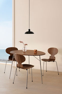 Kaiser large pendant lamp glossy black. Fritz Hansen. 