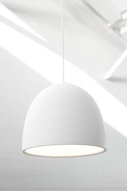 Suspence grande suspension blanche mate 38cm. Fritz Hansen. 