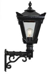 Small black cast iron wall light Traditional. HARTE. Small black cast iron wall light Traditional. HARTE.
