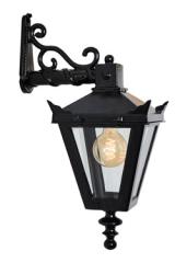 Traditional black cast-iron wall lamp on bracket. HARTE. Traditional black cast-iron wall lamp on bracket. HARTE.