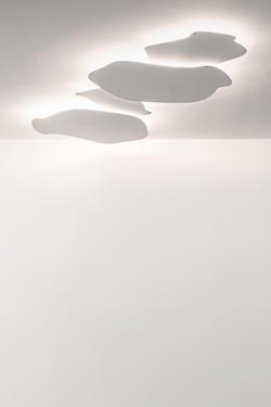 Yaya 1 contemporary wall lamp in white metal. Hind Rabii. 