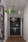 Disca petite suspension toupie en verre vert 42cm. Hind Rabii. 