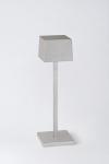 Lampe sans fil carrée en aluminium naturel Insitu. HISLE. 