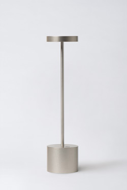 Lampe sans fil haut-de-gamme en aluminium argent 34cm Luxciole. HISLE. 