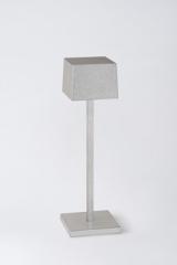 Lampe sans fil carrée en aluminium naturel Insitu. HISLE. Lampe sans fil carrée en aluminium naturel Insitu. HISLE.