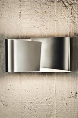 Applique murale feuille recourbée inox brossé. Holtkötter. Applique murale feuille recourbée inox brossé. Holtkötter.