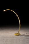 Epsilon lampe de table dorée Design. Holtkötter. Epsilon lampe de table dorée Design. Holtkötter.