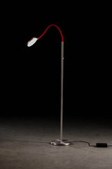 Reading light in satin aluminum and flexible arm in red fabric. Holtkötter. 