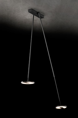 Janus plafonnier double télescopique et orientable noir . Holtkötter. 
