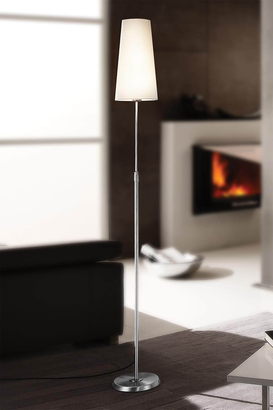 lampadaire pied métal chromé Hauteur 151cm abat jour textile ivoire diam  40cm E27 Maxi 60W