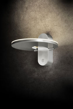 Supernova W 90° tilting wall light, matt aluminium finish. Holtkötter. 