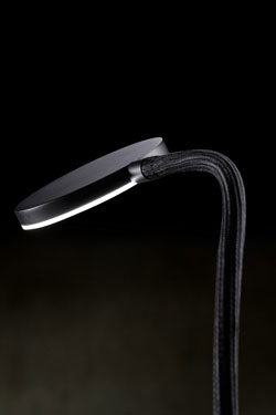 Lampadaire noir Nova Flex avec bras flexible . Holtkötter. 