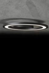 Plafonnier rond éclairage LED en métal noir mat Orbit. Holtkötter. 