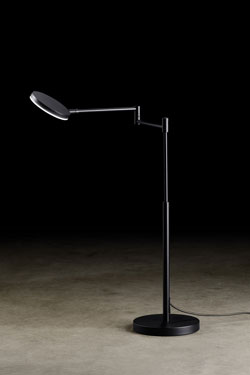 Plano T swivel table lamp in black metal. Holtkötter. 