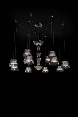 12-light chandelier in fluted crystal and suspension set. Italamp. 
