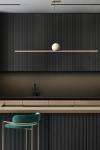 Suspension barre longue noire et marbre blanc Regolo 120cm. Italamp. 