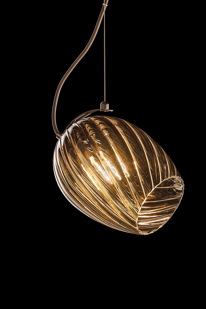 Tulip glass pendant in twisted taupe glass NUCE. Italamp. 