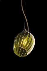 Tulip pendant in green streaked glass. Italamp. 