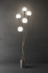 TEA lampadaire design 5 boules en verre soufflé blanc satiné. Italamp. TEA lampadaire design 5 boules en verre soufflé blanc satiné. Italamp.