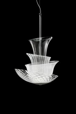 Trevi suspension contemporaine en coupelles de verre transparent. Italamp. 