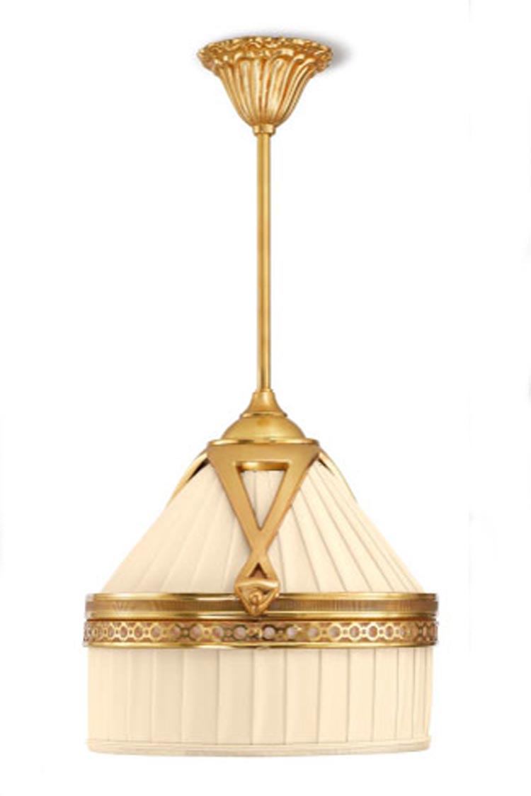 Margot pendant in gilded bronze ivory shade in pleated silk. Jacques Garcia. 