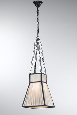 New Alma classic pendant lamp in antique bronze. Jacques Garcia. 