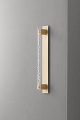 Mea rectangular wall lamp with brushed brass support 50cm. KAIA. Mea rectangular wall lamp with brushed brass support 50cm. KAIA.