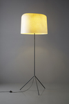 Ola white floor lamp in fiberglass. Karboxx. 