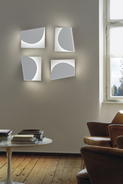 Swivel wall lamp in white metal. Karboxx. 