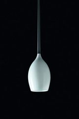 Suspension en goutte blanche et câble noir. Karboxx. Suspension en goutte blanche et câble noir. Karboxx.