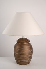 Orna MR ceramic table lamp medium model. Le Dauphin. Orna MR ceramic table lamp medium model. Le Dauphin.