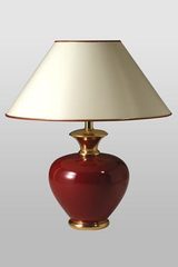 Pinta rubis ceramic table lamp. Le Dauphin. Pinta rubis ceramic table lamp. Le Dauphin.