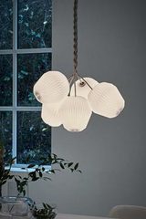 Bouquet suspension 5 lumières 55cm. Le Klint. Bouquet suspension 5 lumières 55cm. Le Klint.