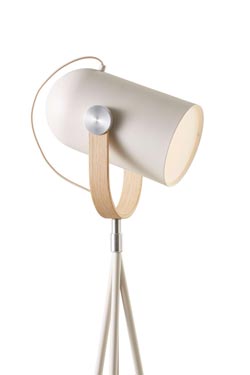 Carronade lampadaire trépied 170cm couleur sable. Le Klint. 