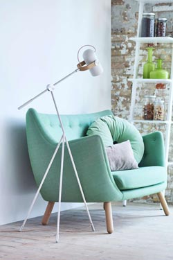 Carronade tripod floor lamp 133cm sand color. Le Klint. 