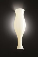 Applique Spring ivoire forme vase antique. Leucos. Applique Spring ivoire forme vase antique. Leucos.