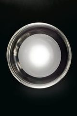 Grande applique Keyra grand modèle en verre soufflé cristal transparent et noyau opale blanc. Leucos. Grande applique Keyra grand modèle en verre soufflé cristal transparent et noyau opale blanc. Leucos.