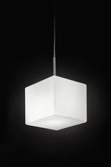 Suspension Cubi en verre soufflé blanc satiné. Leucos. Suspension Cubi en verre soufflé blanc satiné. Leucos.