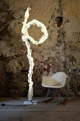 Joshua Indoor lampadaire noir. LichtRaum Funktion. Joshua Indoor lampadaire noir. LichtRaum Funktion.