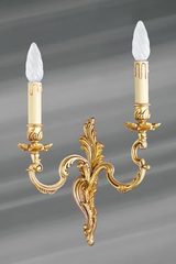 Applique bronze Louis XV vieil or deux bougeoirs. Lucien Gau. Applique bronze Louis XV vieil or deux bougeoirs. Lucien Gau.