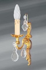 Applique vieil or et cristal de bohème Louis XV. Lucien Gau. Applique vieil or et cristal de bohème Louis XV. Lucien Gau.
