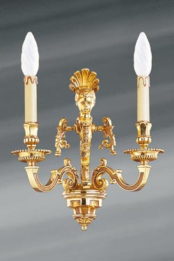 Applique vieil or Louis XIV deux lumières. Lucien Gau. 