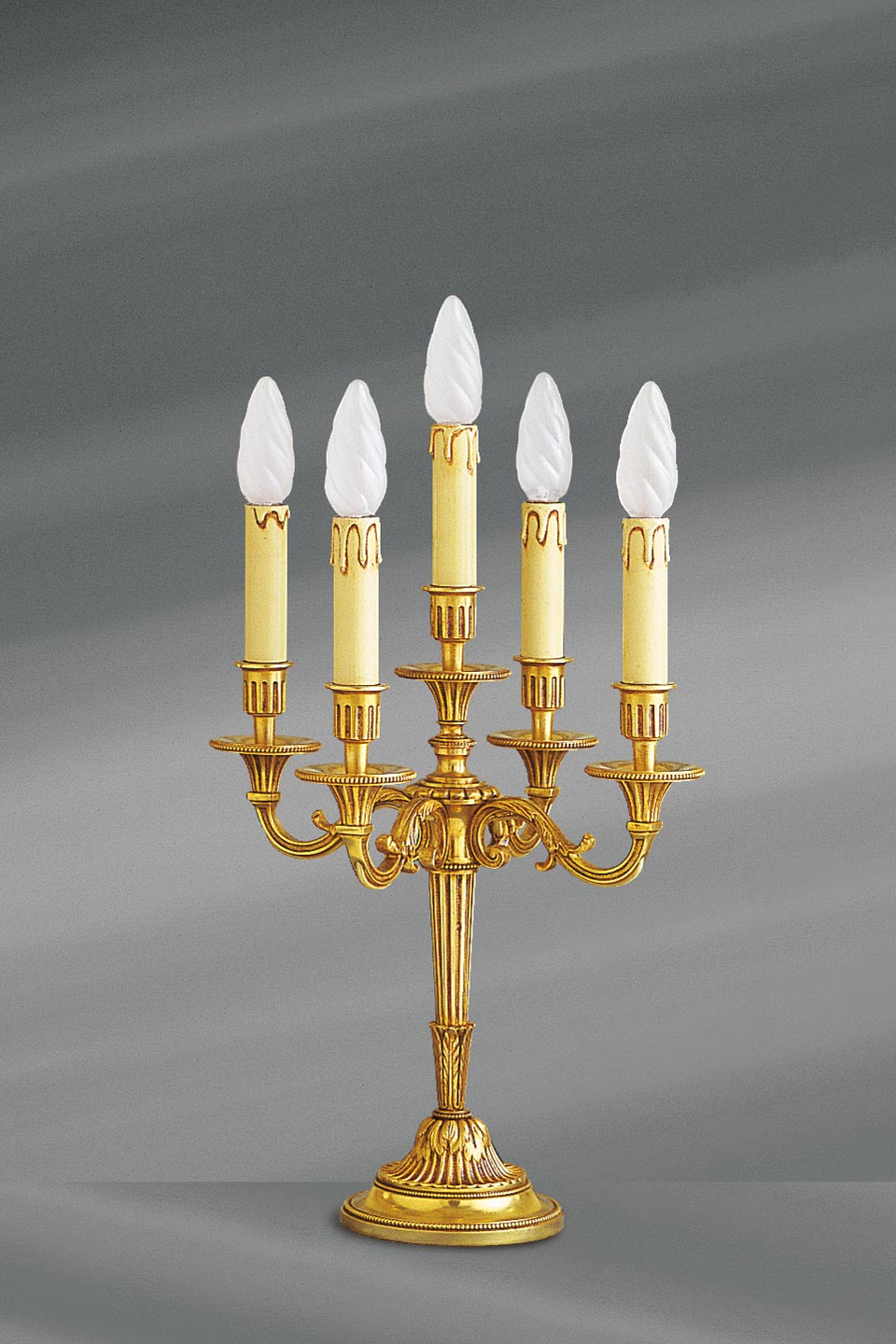 Chandelier bougeoir Louis XVI bronze patine vieil or, cinq bougies