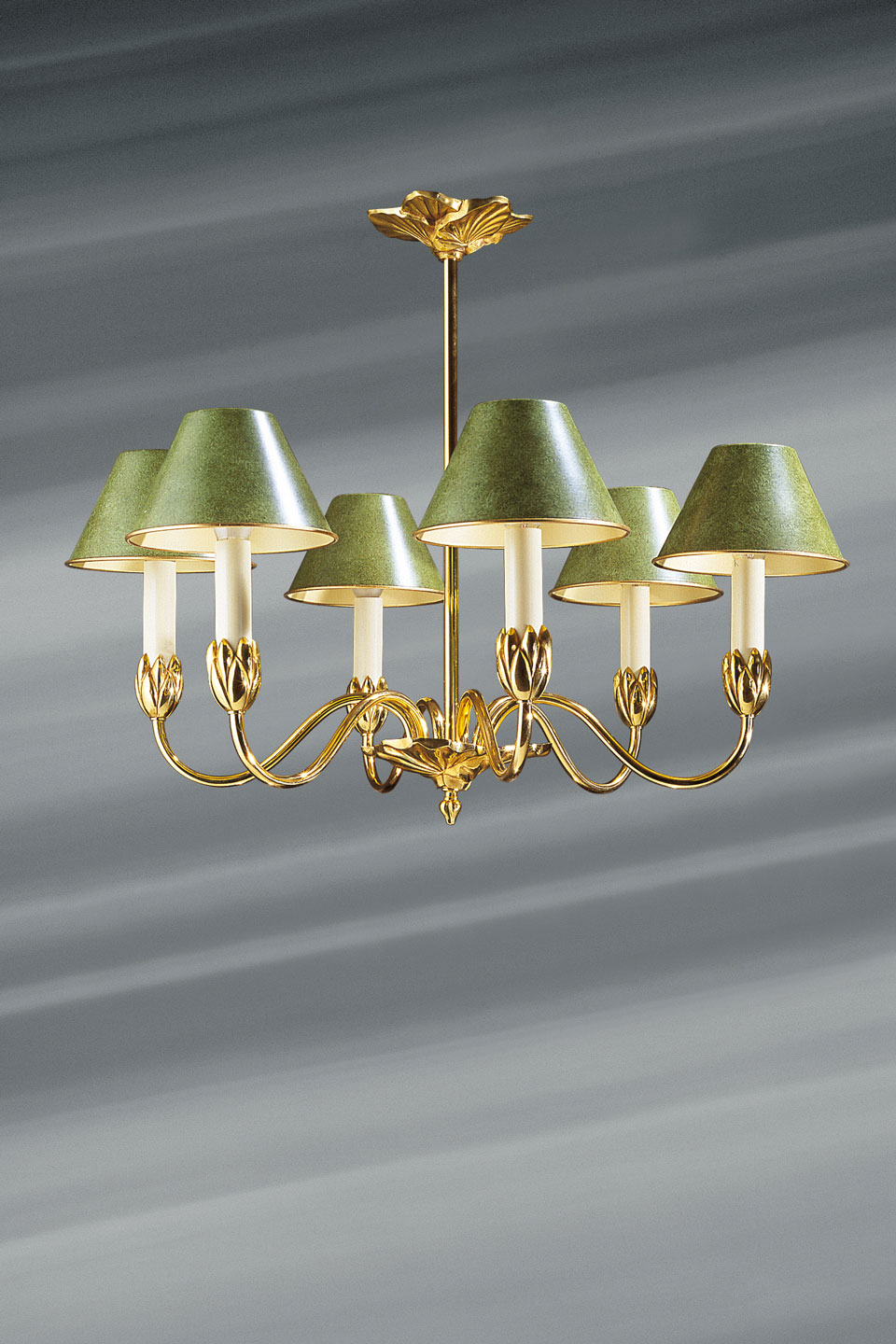 Nymphéa classic chandelier 8 lights gold and green. Lucien Gau. 