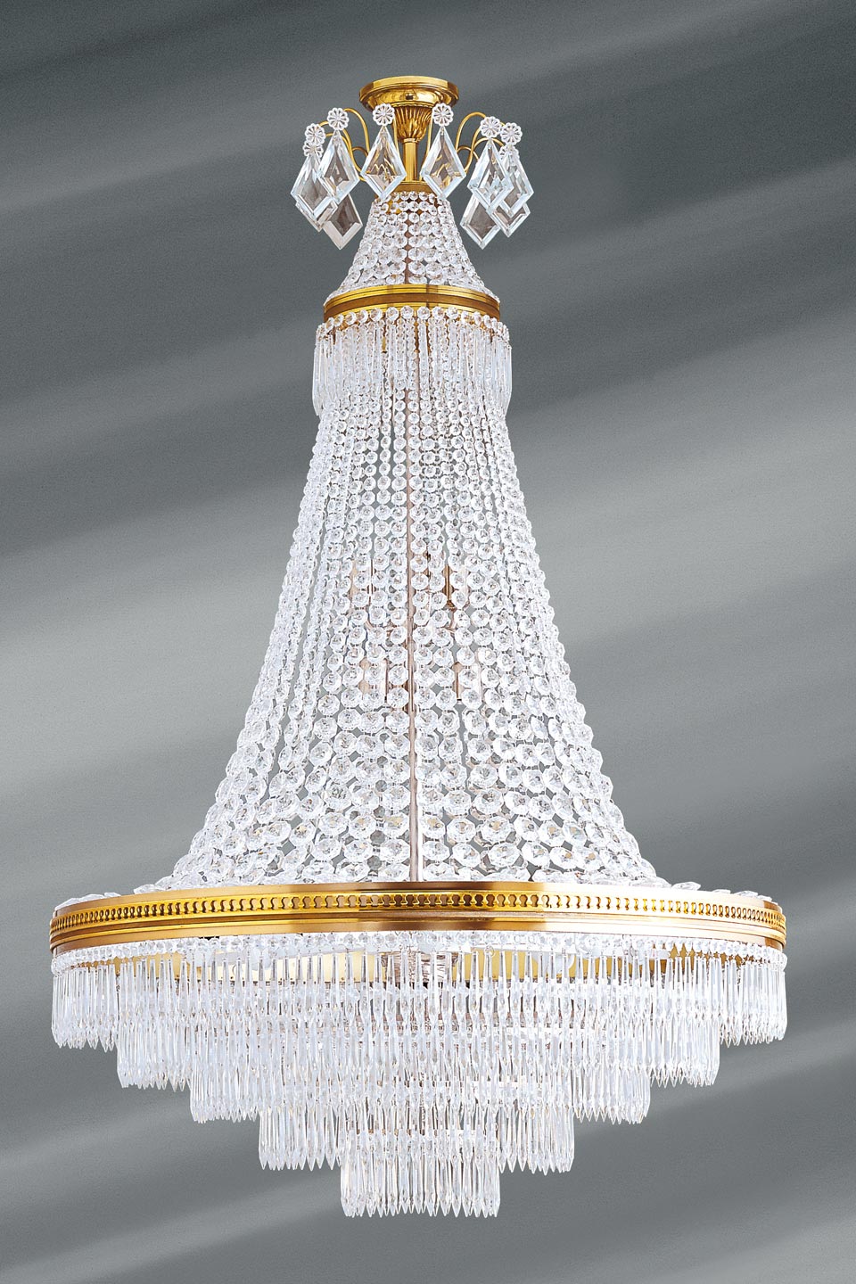 Grand lustre Louis XVI doré cristal de bohème 14 lumières - Lucien Gau,  luminaires classiques de prestige - Réf. 12020172 - mobile