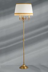 Lampadaire laiton patiné abat jour plissé style hollandais. Lucien Gau. Lampadaire laiton patiné abat jour plissé style hollandais. Lucien Gau.